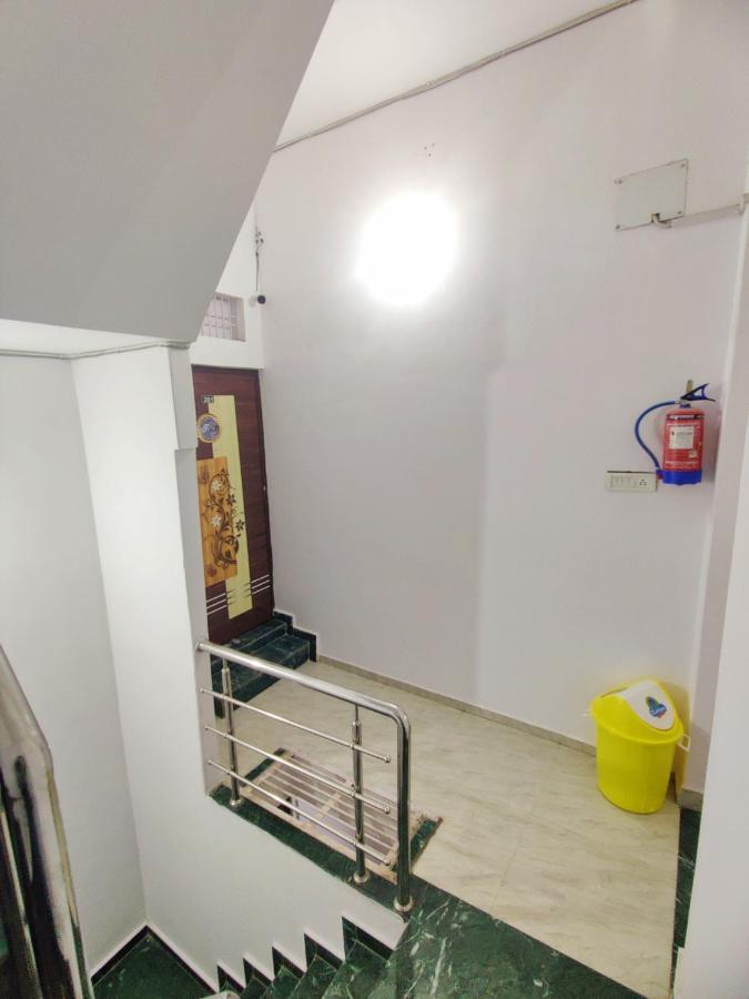 Kohinoor Guest House Варанаси Экстерьер фото